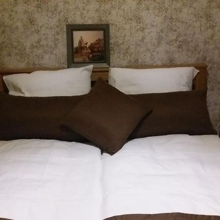 Guest House Sandro Kazbegi Habitación foto