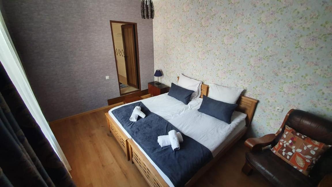 Guest House Sandro Kazbegi Habitación foto