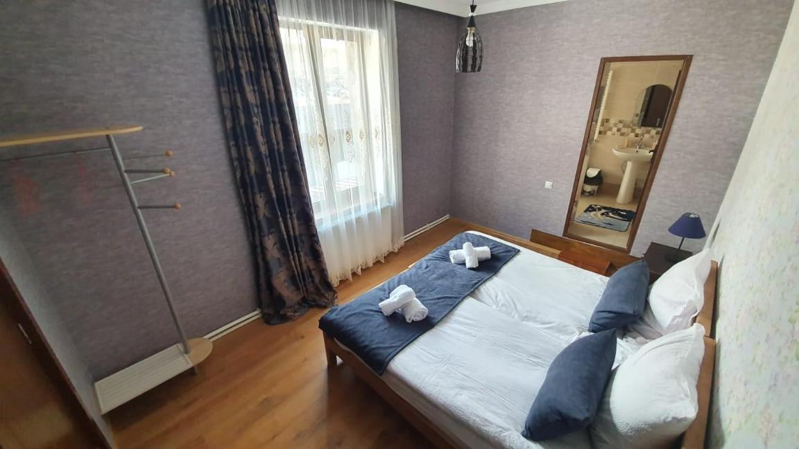 Guest House Sandro Kazbegi Habitación foto