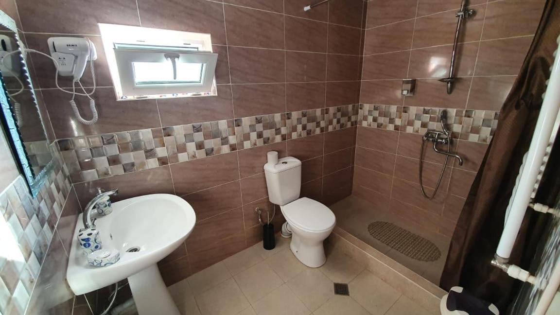Guest House Sandro Kazbegi Habitación foto
