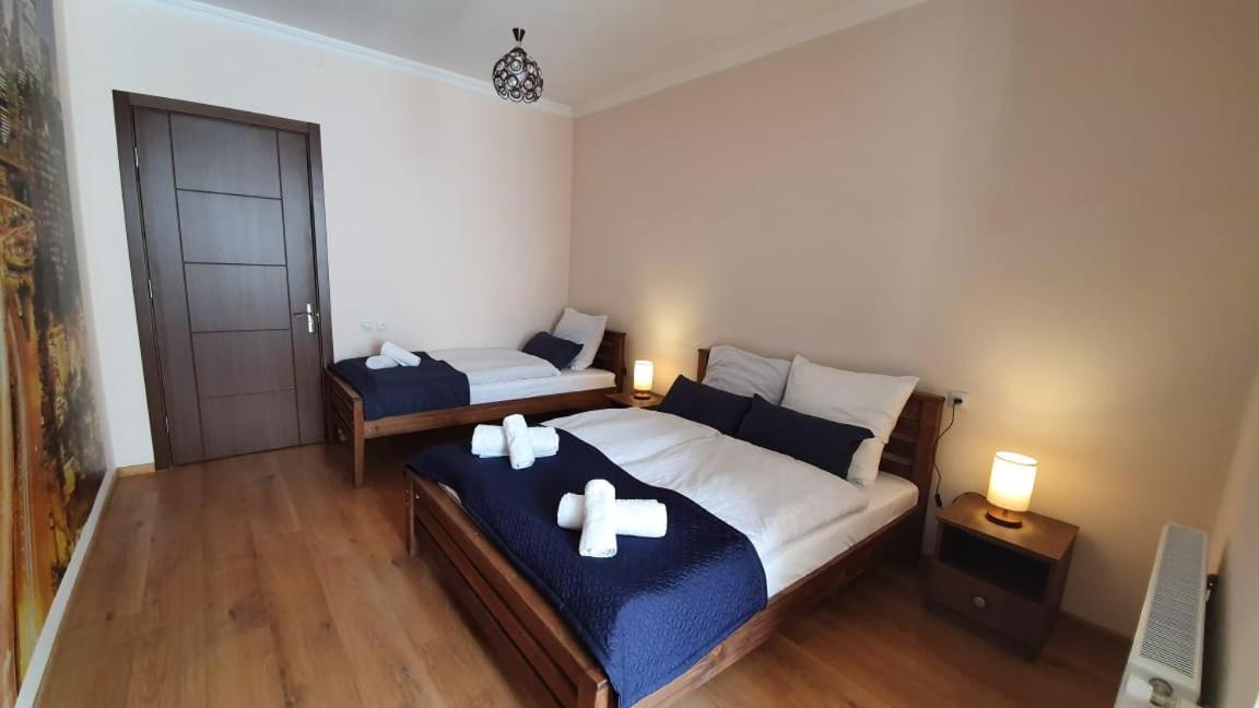 Guest House Sandro Kazbegi Exterior foto